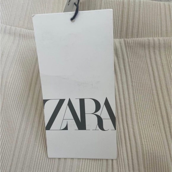 Brand new Zara flare pants - Picture 3 of 3